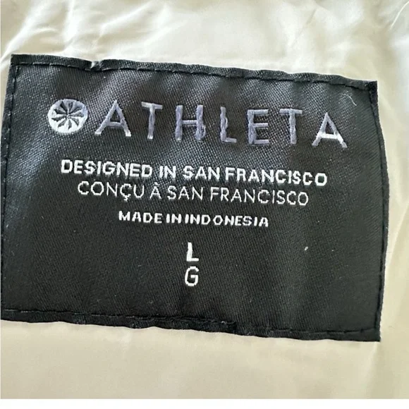 Athleta Women's Puffer Jacket in Cream/ tan - Picture 7 of 9